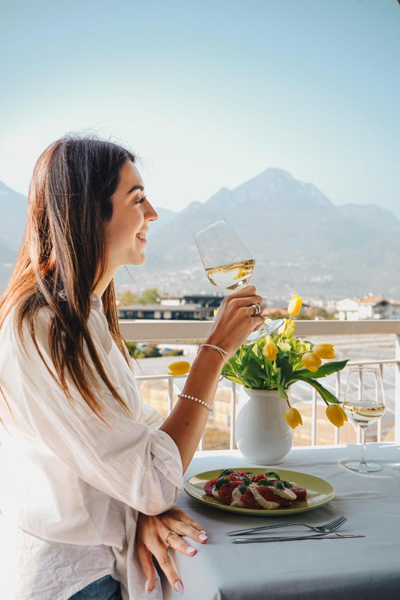 Appartamento Betulla - Peaceful & Happy Stay Riva del Garda Exterior foto